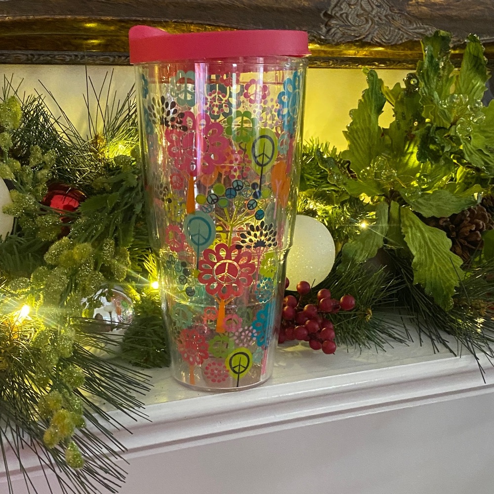 Tervis Floral Water Bottle with Pink Lid